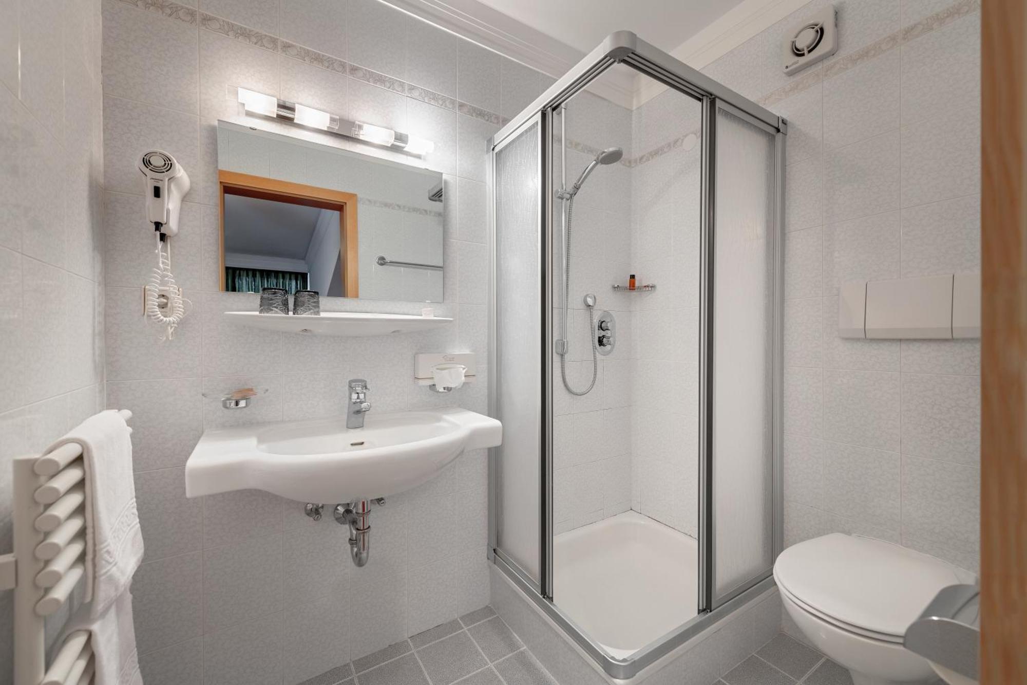 Hotel Sureghes Urtijëi Dış mekan fotoğraf